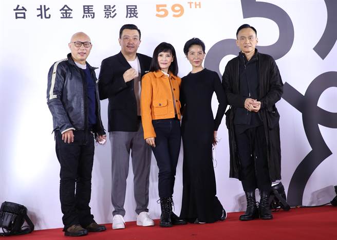 邓安寧（左起）、王维明、陈湘琪、倪淑君、陈以文出席《独立时代》数位修復版首映会。（陈俊吉摄）