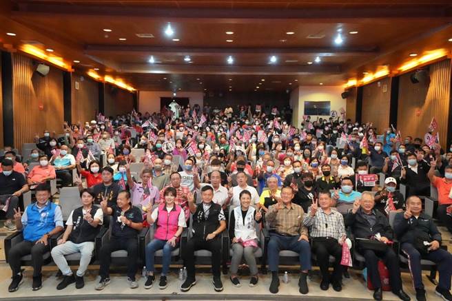 南投县体育界，6日成立南投县长候选人许淑华后援会。（许淑华服务处提供／廖志晃南投传真）