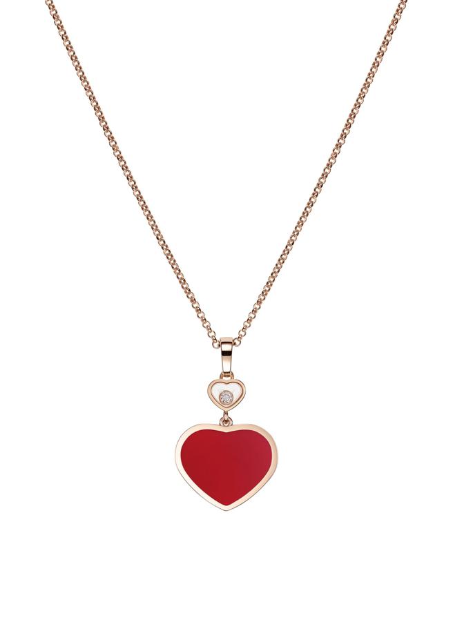 蕭邦Happy Hearts愛心項鍊， 9萬5000元。（CHOPARD提供）
