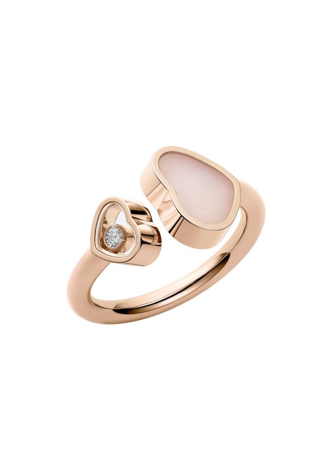 蕭邦Happy Hearts愛心戒指，6萬2000元。（CHOPARD提供）