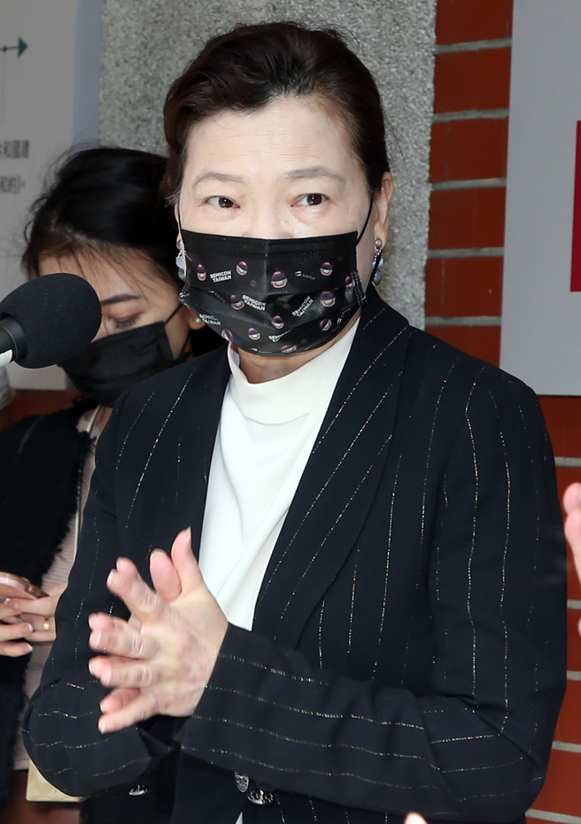 经济部长王美花（见图）7日出席立法院经济委员会，会前接受媒体访问。（赵双杰摄）