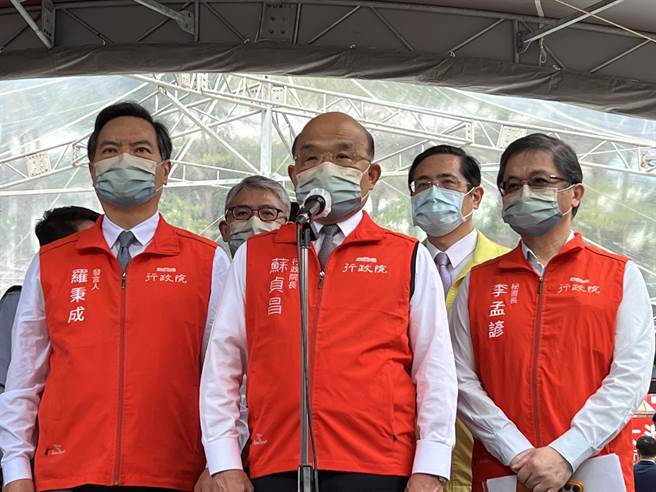 行政院長蘇貞昌今替陳時中緩頰，強調這只是單純聚會。（李奇叡攝）