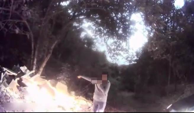 林姓男子坦承乱倾倒修缮房屋的废弃物，全案依违反《废弃物清理法》侦办。（民眾提供／杨静茹南投传真）