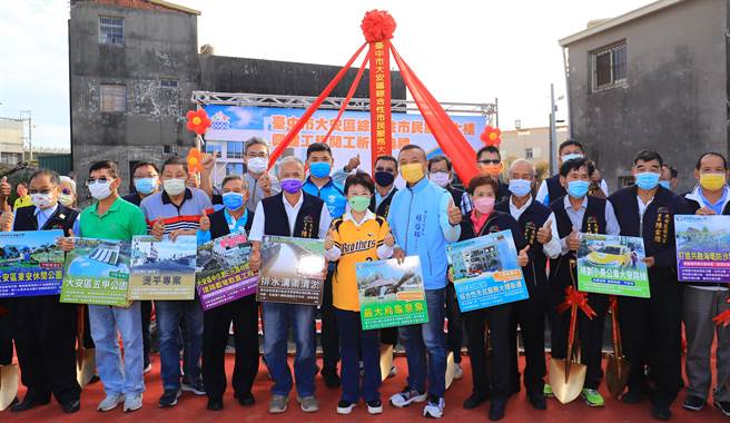 大安区综合性市民服务大楼，为地上3层建筑物，兼顾活动中心和日间照护中心功能，预计2024年6月完工。(陈世宗摄)