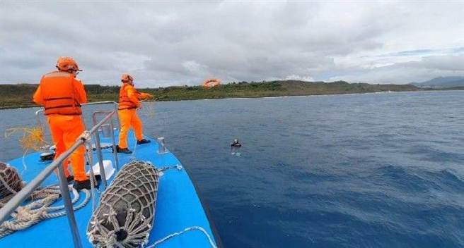 恆春潛客失聯未上岸，海巡即刻救援。(海巡署提供)