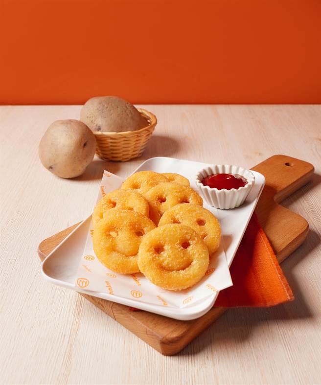 「引引InnInn」祭出Line好友限定优惠，活动期间凭券点任一碗锅烧意麵新品，即赠「炸玉米笋」1份。(引引InnInn提供)