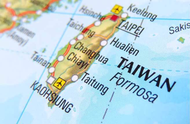 郭正亮认为，如果只是高调谈社会安全网、抗中，「今年拿不到选票！」