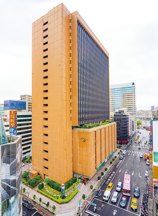 第一銀行中小企業放款餘額逾9千億元續奪冠，微型創業鳳凰貸款核貸率達94％。圖／第一銀行提供