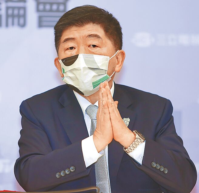 高端疫苗至今仍只有在台灣通過緊急使用授權，始終走不出去，疫情趨緩後，政府護航高端疫苗的各種黑箱內幕陸續被揭露，成為陳時中競選台北市長的「死穴」。（季志翔攝）