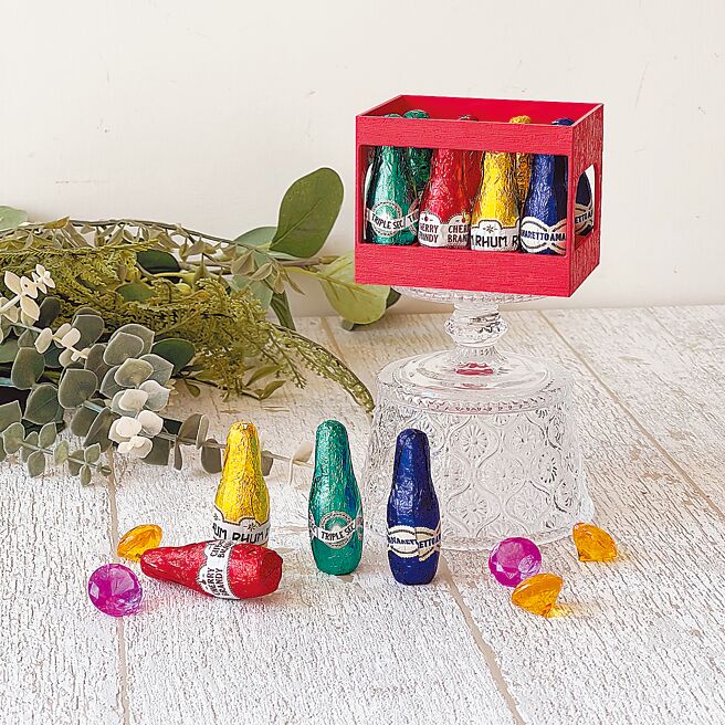 7-11独卖「法国 ABTEY酒心夹馅黑巧克力」，239元。（7-11提供）饮酒过量有害健康