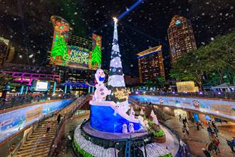 新北歡樂耶誕城11日開城 Disney＋光雕秀試燈吸睛