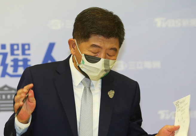 民進黨台北市長候選人陳時中被踢爆對人妻牽手、摟肩，他對於這件事是低調回應，並沒有做出過大的回應。（資料照／季志翔攝）