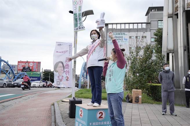 綠營仿效交通月票政見，民眾黨桃園市長候選人賴香伶說，歡迎模仿但請務必落實。(呂筱蟬攝)