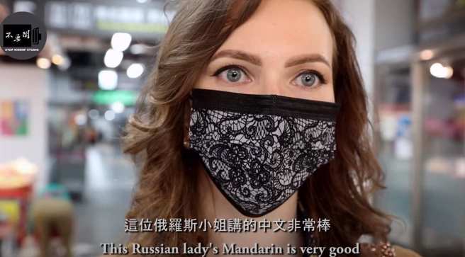 俄罗斯正妹女高音Alla来台11年，讲中文超标准，还有台湾腔。(翻摄自YouTube Stopkiddinstudio )