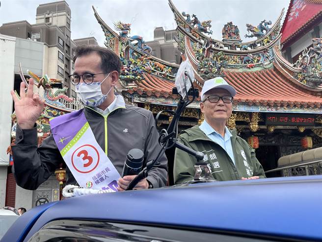 民进党桃园市长候选人郑运鹏8日下午至芦竹区进行车队拜票。（陈梦茹摄）