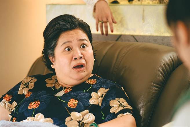 「婆婆」锺欣凌在《我的婆婆怎么把OO搞丢了》搞丢神秘OO，被逼问藏了什么秘密。（威视提供）