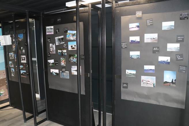 观展民眾可书写于便条纸上，与展板照片结合。（蔡明亘摄）