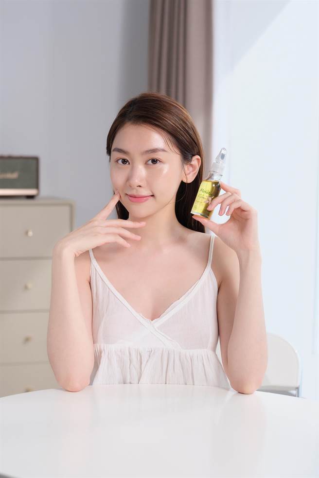 摩洛哥坚果油情境图。（蜜葳特提供）