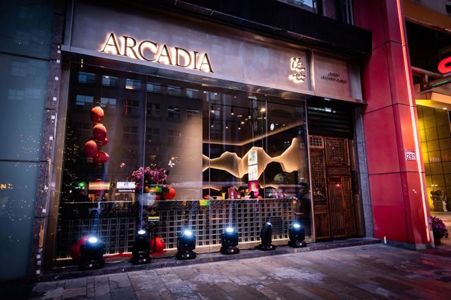 隱餐飲集團推出年度重磅「隱酒神器」酒吧串連計畫；圖為隱世永春店。（隱餐飲集團提供）