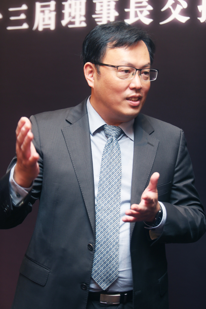 国体大管理学院院长郑世忠接下中华足协秘书长一职。（陈怡诚摄）