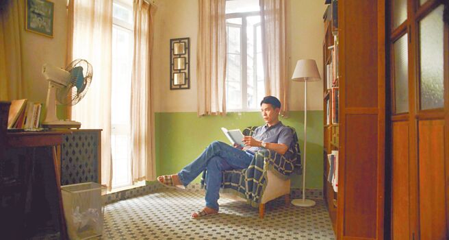 黄栢豪本是澳门知名的剧场导演，纵横澳门剧场界多年。（海鹏提供）