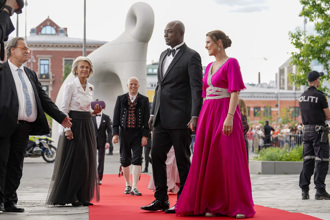 挪威公主與未婚夫投入另類療法事業 放棄王室職責