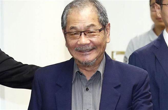 前宜兰监狱典狱长吴载威2014年接受东森集团总裁王令麟特助胡晓菁请托，让胡入监面会前民进党新潮流系大老吴乃仁及顏万进，惩戒法院判决记过2次。图为吴乃仁。（本报资料照片）