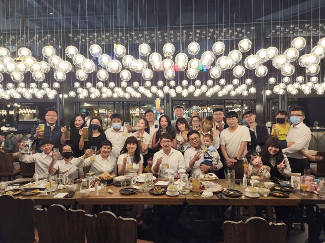 一加入便能共享永庆不动产、有巢氏房屋和台庆不动产的物件资源，让永义房屋饶雪容团队创业旗开得胜。（图/ 永庆房产集团）