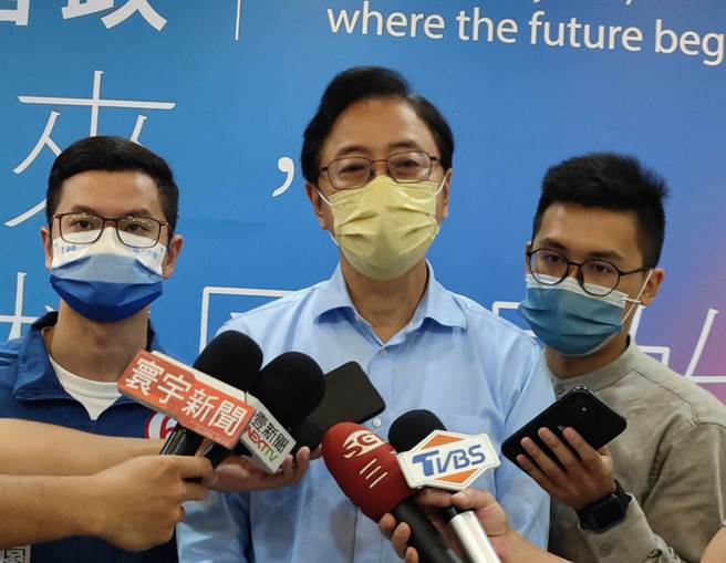 针对民进党北北基桃候选人共同推出的「北北基桃首都通」政见，张善政猛轰「这仅是选举前的空头支票，对民眾非常不负责任」。（资料照／赖佑维摄）