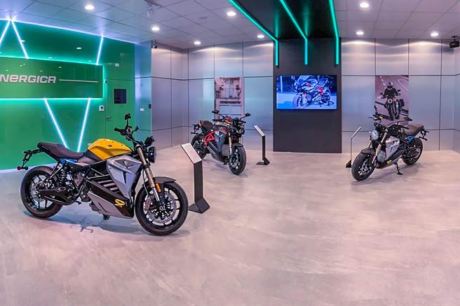 明新科大举办永续行动市集，将展出校友臻裕企业代理的义大利电动重型机车。（臻裕企业提供／罗浚滨新竹传真）