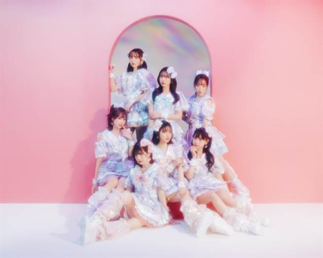 「FRUITS ZIPPER」出道仅6个月，就在日本TikTok缔造近5亿的播放次数。（图／ASOBISYSTEM提供）