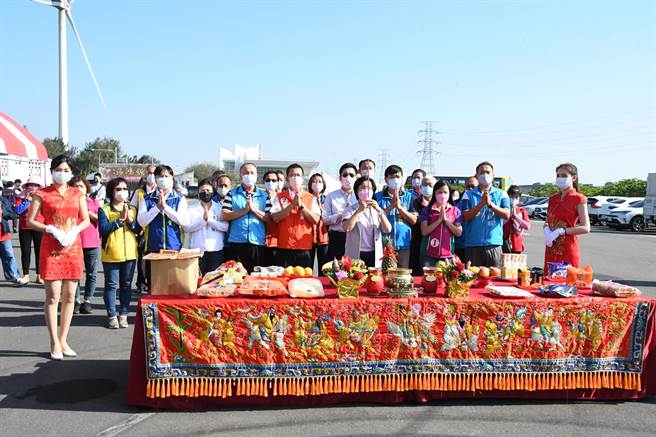 彰化县政府投入4655万元，打造西滨庆安水道水岸游憩公园，9日举办开工祈福典礼。（吴敏菁摄）