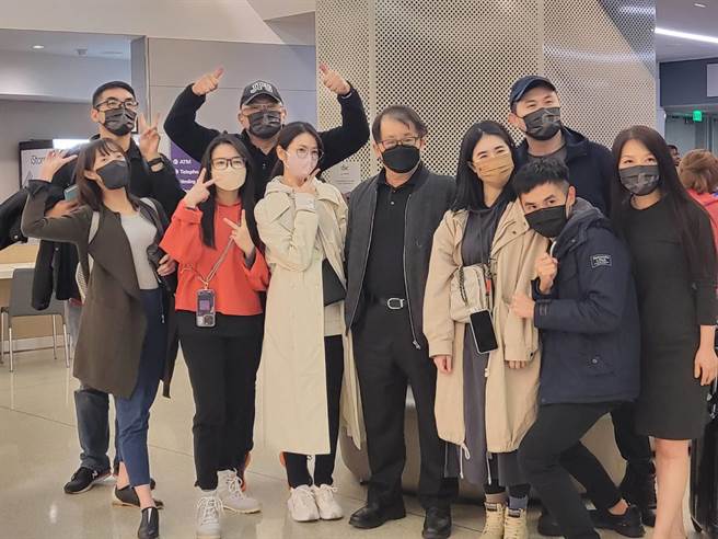 朱宗庆打击乐团风尘仆仆赴美，在疫情下班机数量有限，歷经14小时飞行、6小时等候转机，抵达美国印第安纳波利斯，为专场演出做准备。（李欣恬摄）