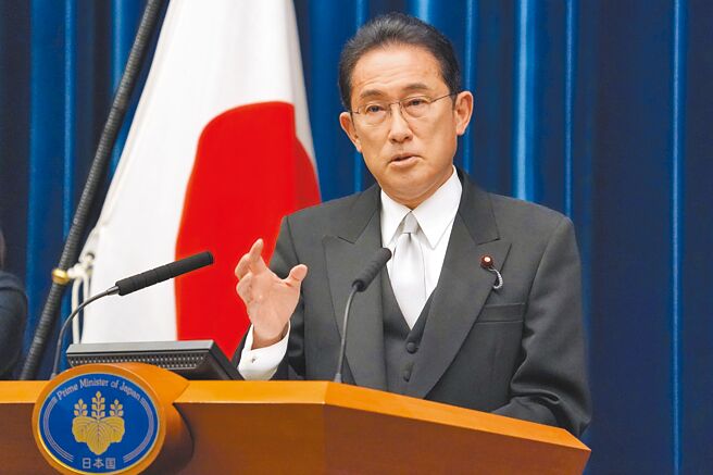 日中兩國擬藉此機會，舉行日本首相岸田文雄與中國國家主席習近平的元首會談。圖為日本首相岸田文雄在日本東京首相官邸召開記者會。（新華社）