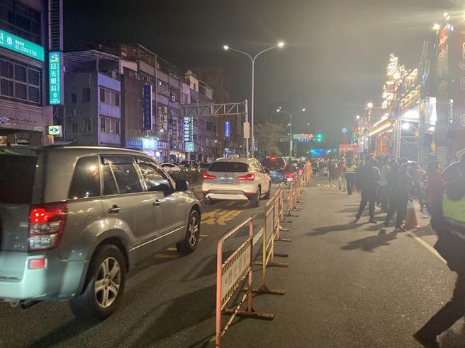 青山宫遶境，警方进行相关交管措施。（图／警方提供）