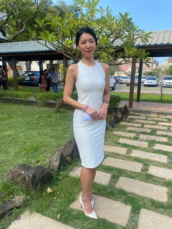 國民黨急戰力！青年科技女力黃靜茹即起擔任新竹市黨部發言人，在選戰只剩16天之時，要再強化青年與科技政策，同時讓外界改變藍軍過往讓人感覺像「老店」的刻板印象。（陳育賢攝）