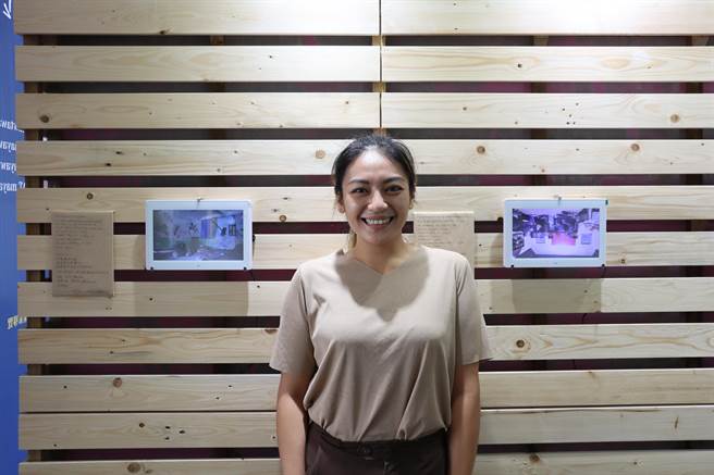 賽夏青年藝術家羅媛透過身體語彙表達訊息。（邱立雅攝）