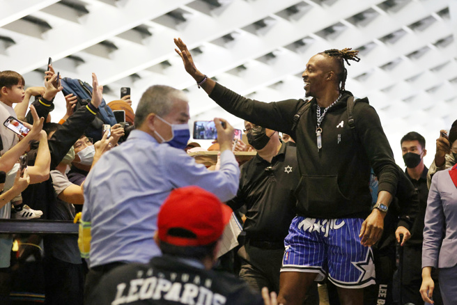 「魔兽」霍华周四晚间抵台。(云豹提供)