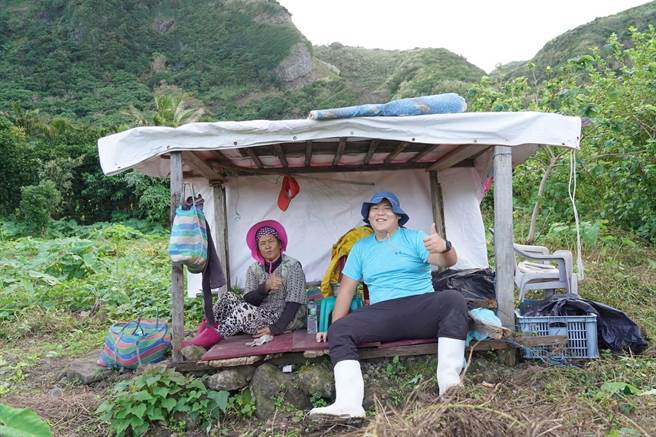 以特殊选才管道录取中山大学社会系的苏炜程，曾在兰屿生活两年，也曾到宜兰从事考古工作。(教育部提供／李侑珊台北传真)