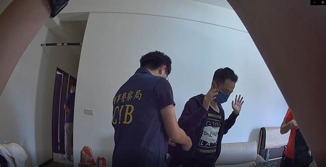 警方向上溯源，查获幕后金主李姓男子到案。（翻摄照片／林郁平）