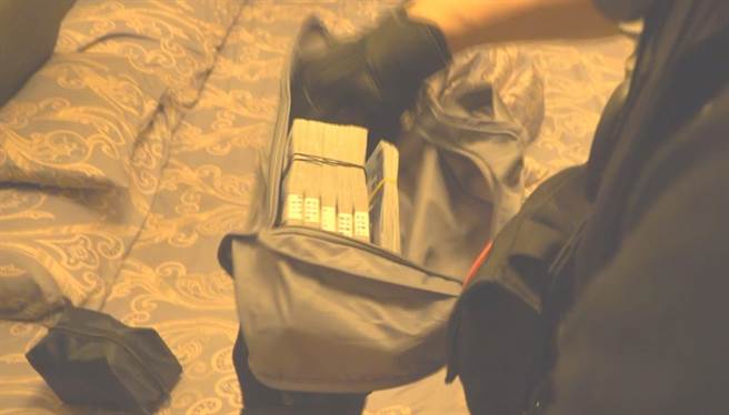 台中检警查获一起人口贩运集团，逮捕主嫌张男等4人，并查扣现金59万余元。（检方提供／陈淑芬台中传真）