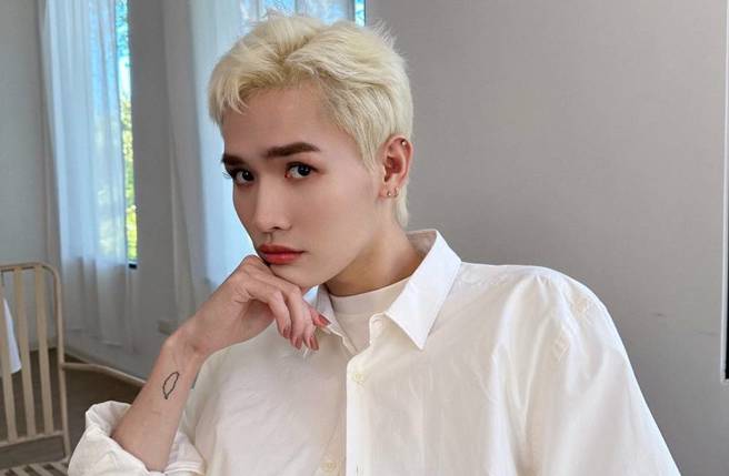 「國際美人」鍾明軒。(圖／取自鍾明軒臉書)