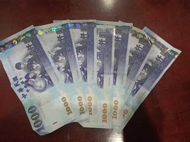 澎湖地檢署對內垵村長候選人莊嫌、洪姓配偶住處執行搜索，扣押現金新臺幣6000元，另選民自動繳回所收賄款1000元，並同步傳訊其餘樁腳、受賄選民及證人共8人到案。（澎湖地檢署提供）