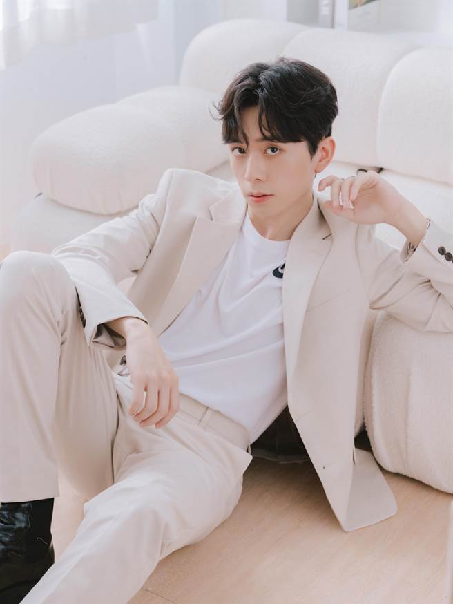 「原子少年」刘浩文坦言自我要求高、做事追求完美。（趣放娱乐提供）