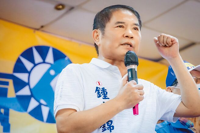 苗栗縣長候選人鍾東錦說，「投給能打敗民進黨的人，就是所有在野反綠陣營，內心最深處的訴求與想望」。（鍾東錦競總提供／謝明俊苗栗傳真）