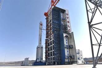 陸首款固液捆綁火箭 成功發射雲海三號衛星