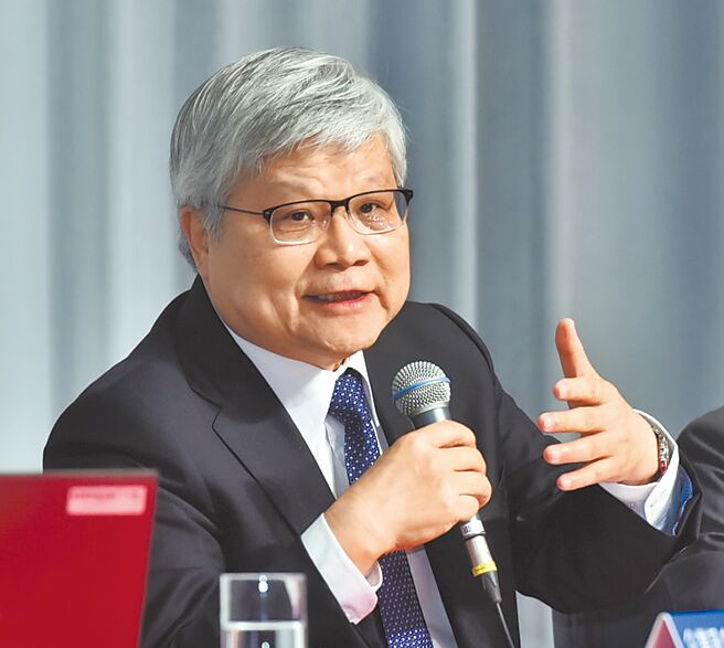 台积电总裁魏哲家表示，高雄厂的7奈米仅暂时延后，并不会改变制程。（本报资料照片）