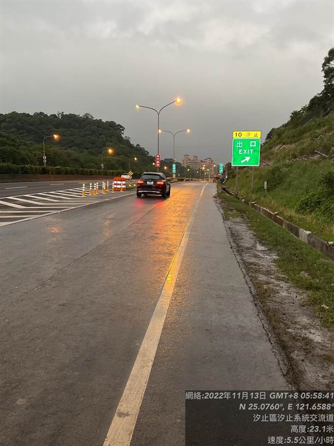 国一汐止交流道集散道今日清晨恢復通车(高公局提供)