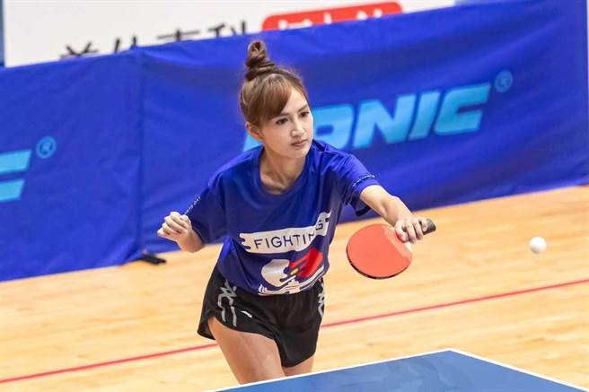 翁滋蔓從小就喜歡桌球，也有比賽的經驗。（三立提供）