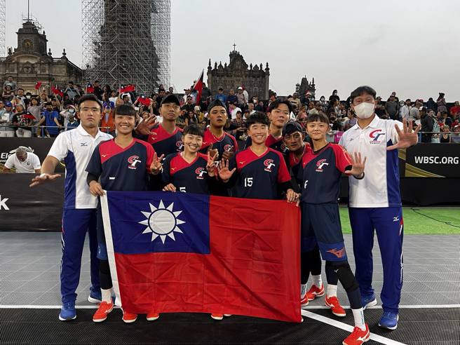 中华队在首届世五人制世界杯棒球赛夺下季军。（取自中华棒协脸书）